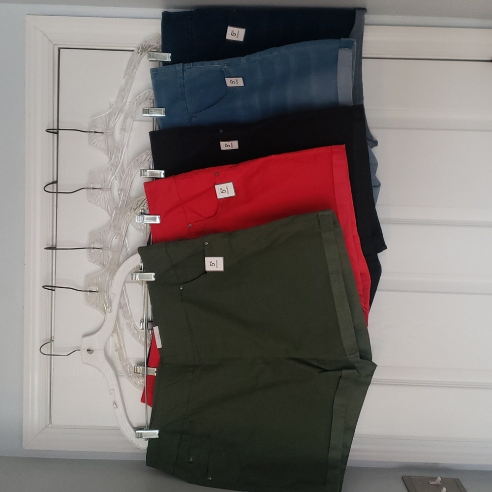 Stretch Pull On Cuffed Denim Shorts